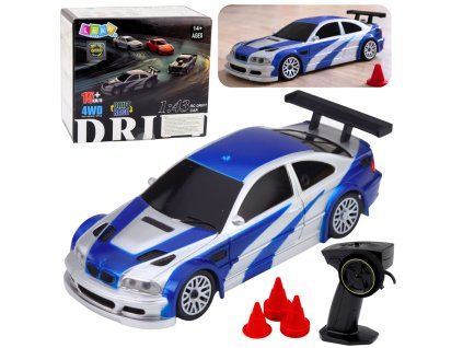 RC auto E46 na drift s kužely